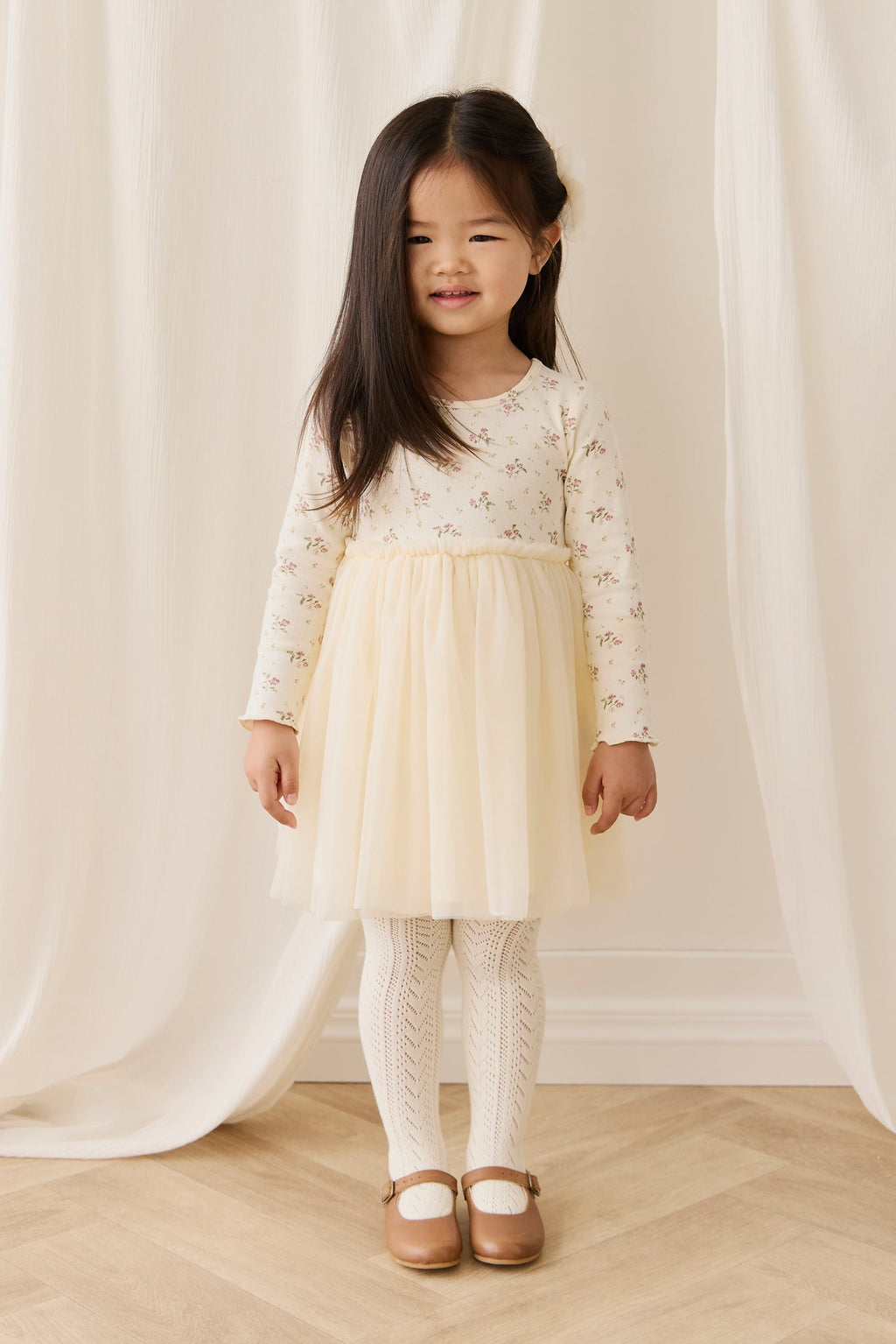 Robe de soirée en tulle ivoire à manches longues avec corsage en coton et motif floral pour fille