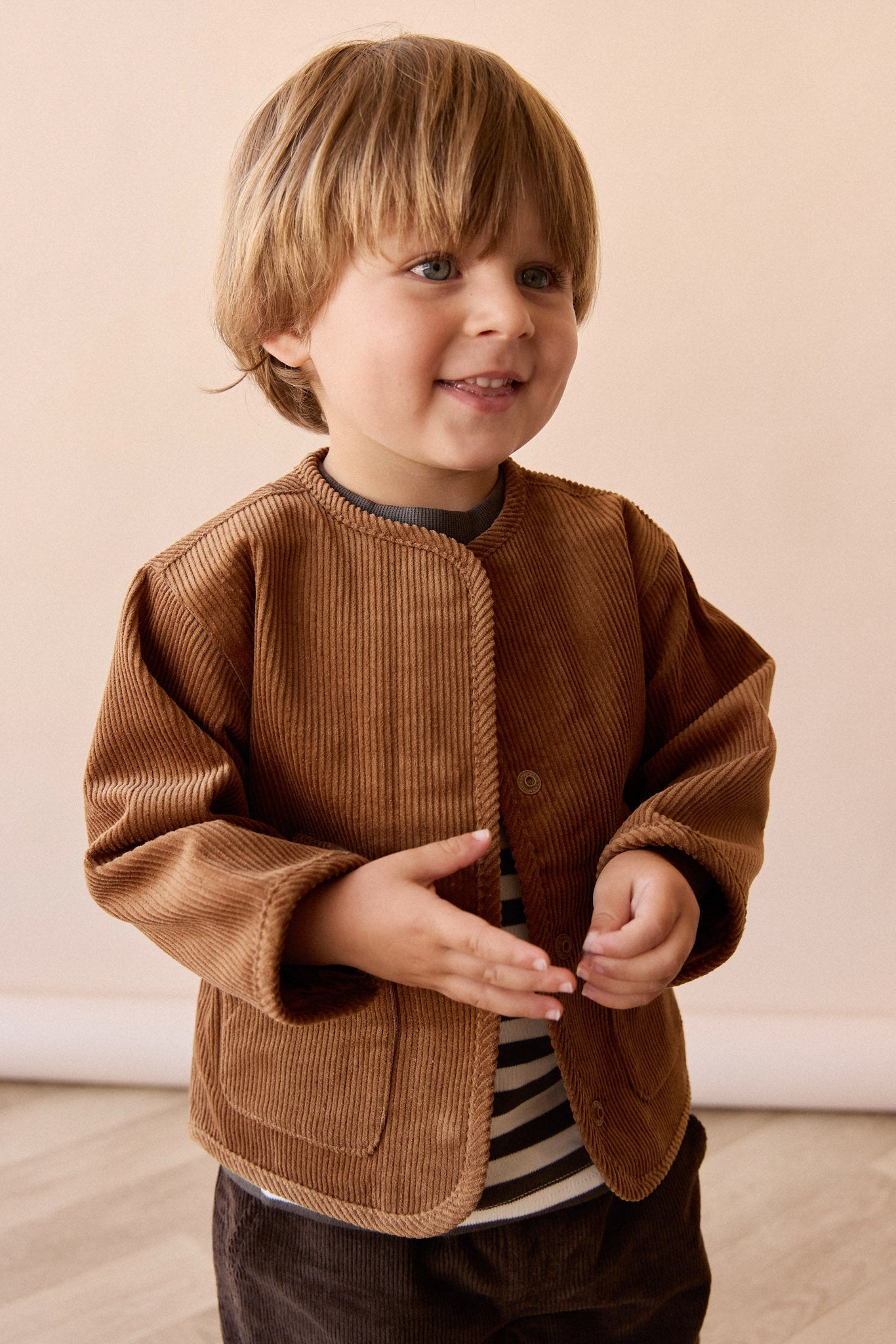 Veste en velours côtelé boutonnée pour garçons, coloris marron chaud, vêtement d'extérieur décontracté