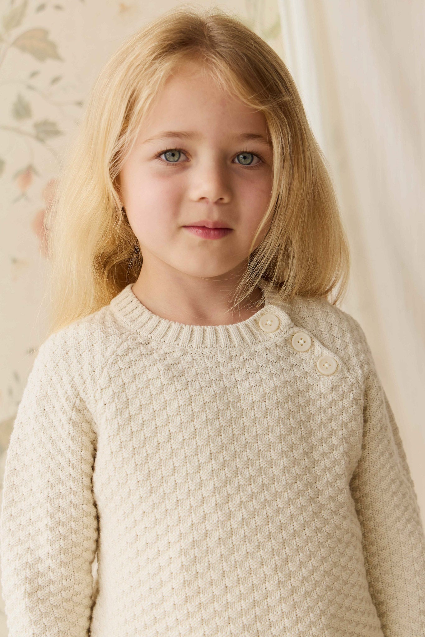 Pull Fille en Coton Texturé Vanille avec Boutons sur les Épaules