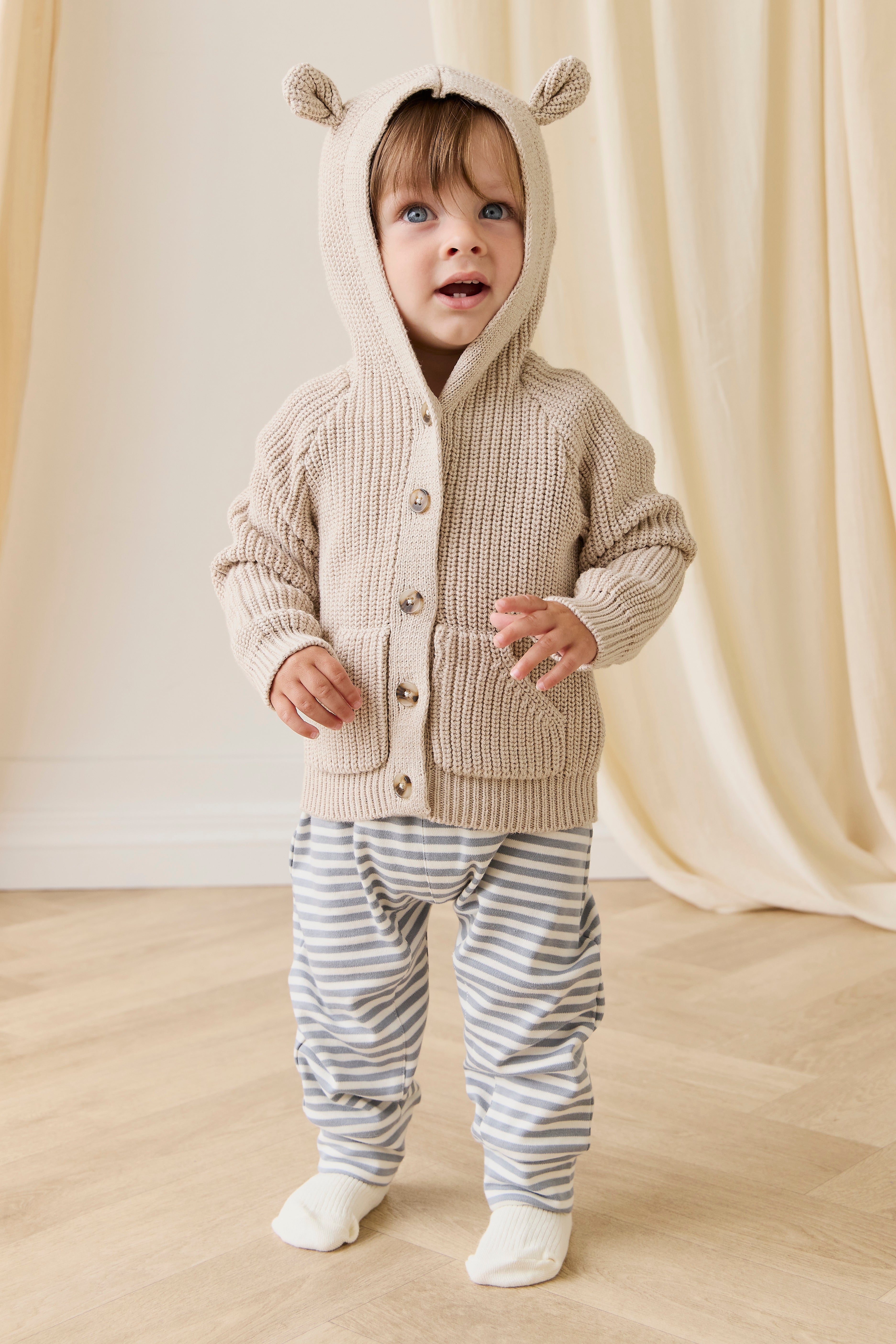 Cardigan tricoté à capuche en forme d'oreilles d'ours, avec boutons, pour bébés et tout-petits, couleur avoine