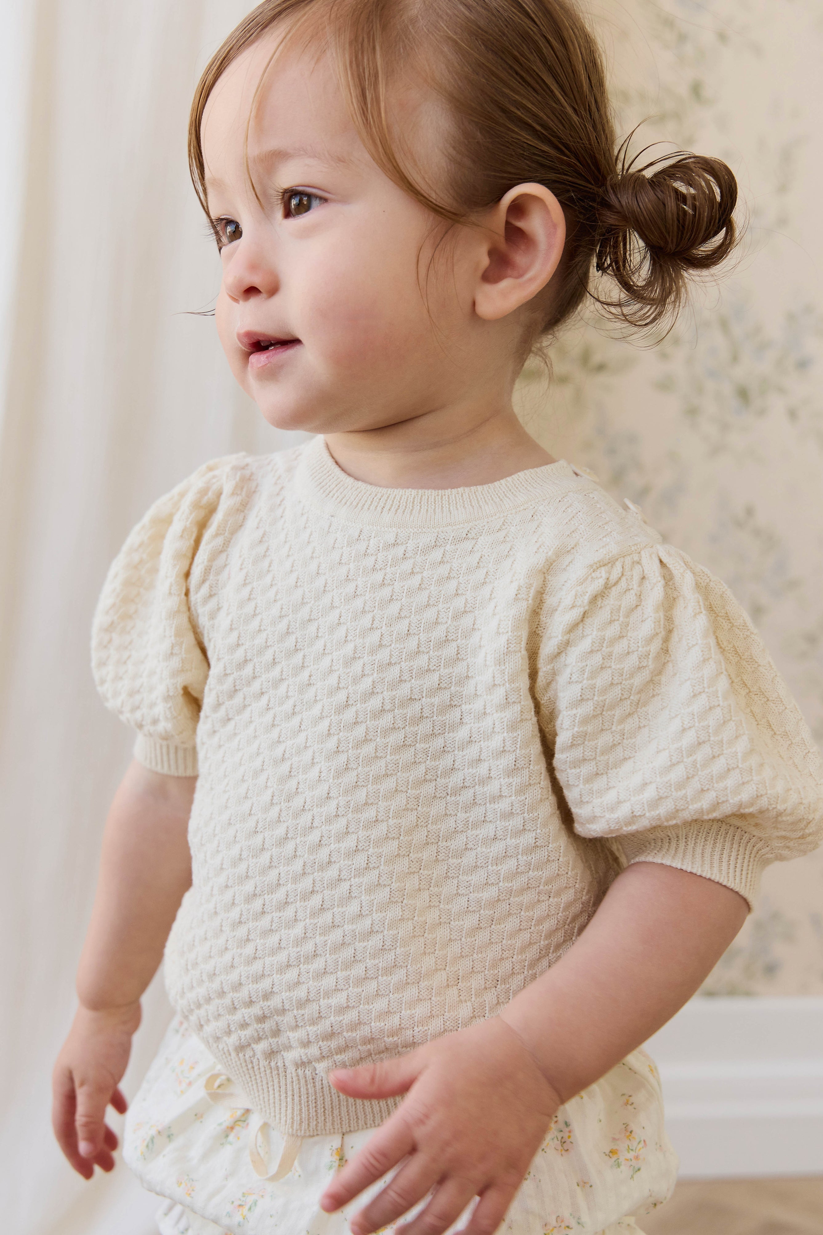 Haut en maille texturée poil de maïs à manches bouffantes pour fille