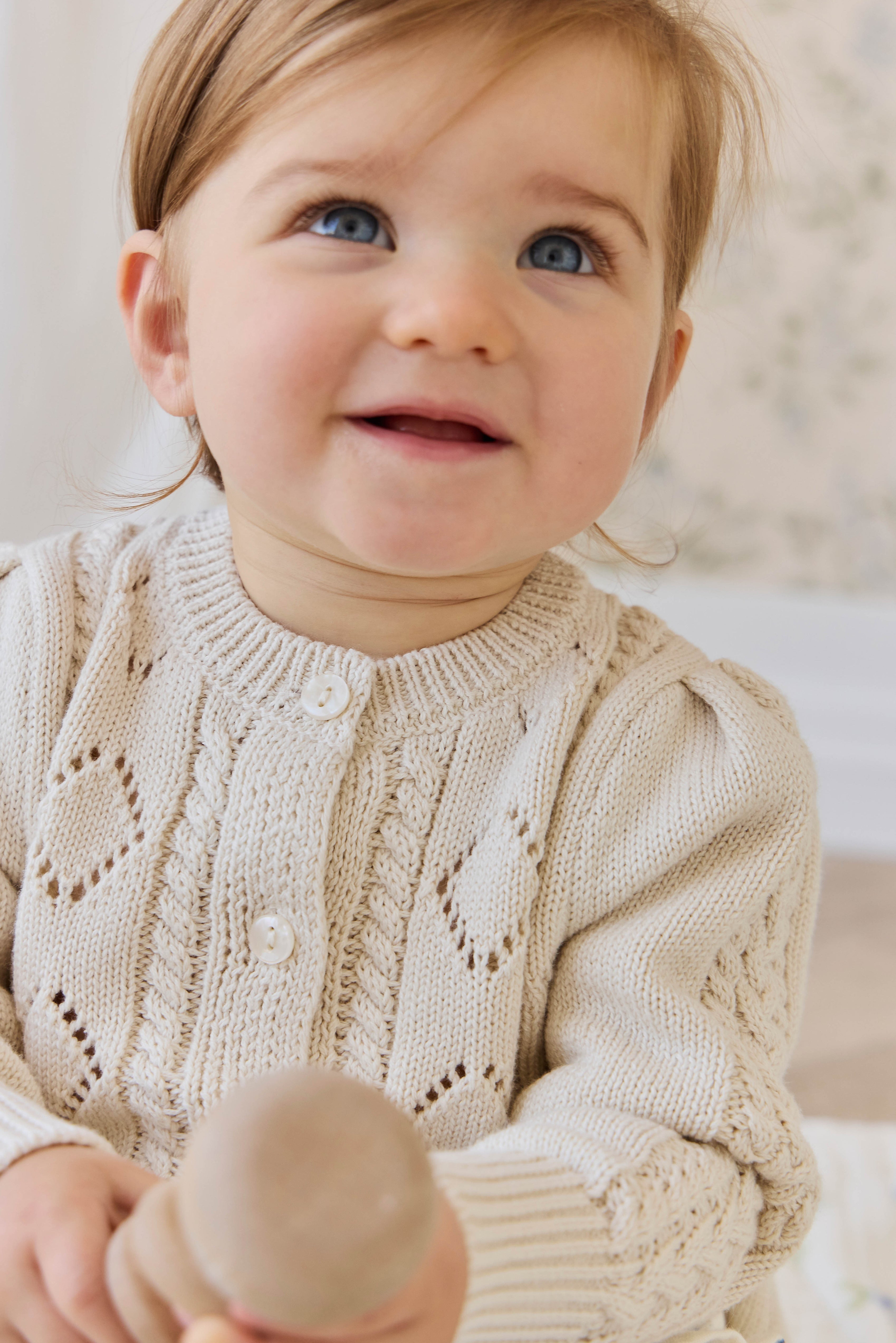 Gilet péplum en maille boutonnée en coton à manches longues pour fille Vanilla Diamond