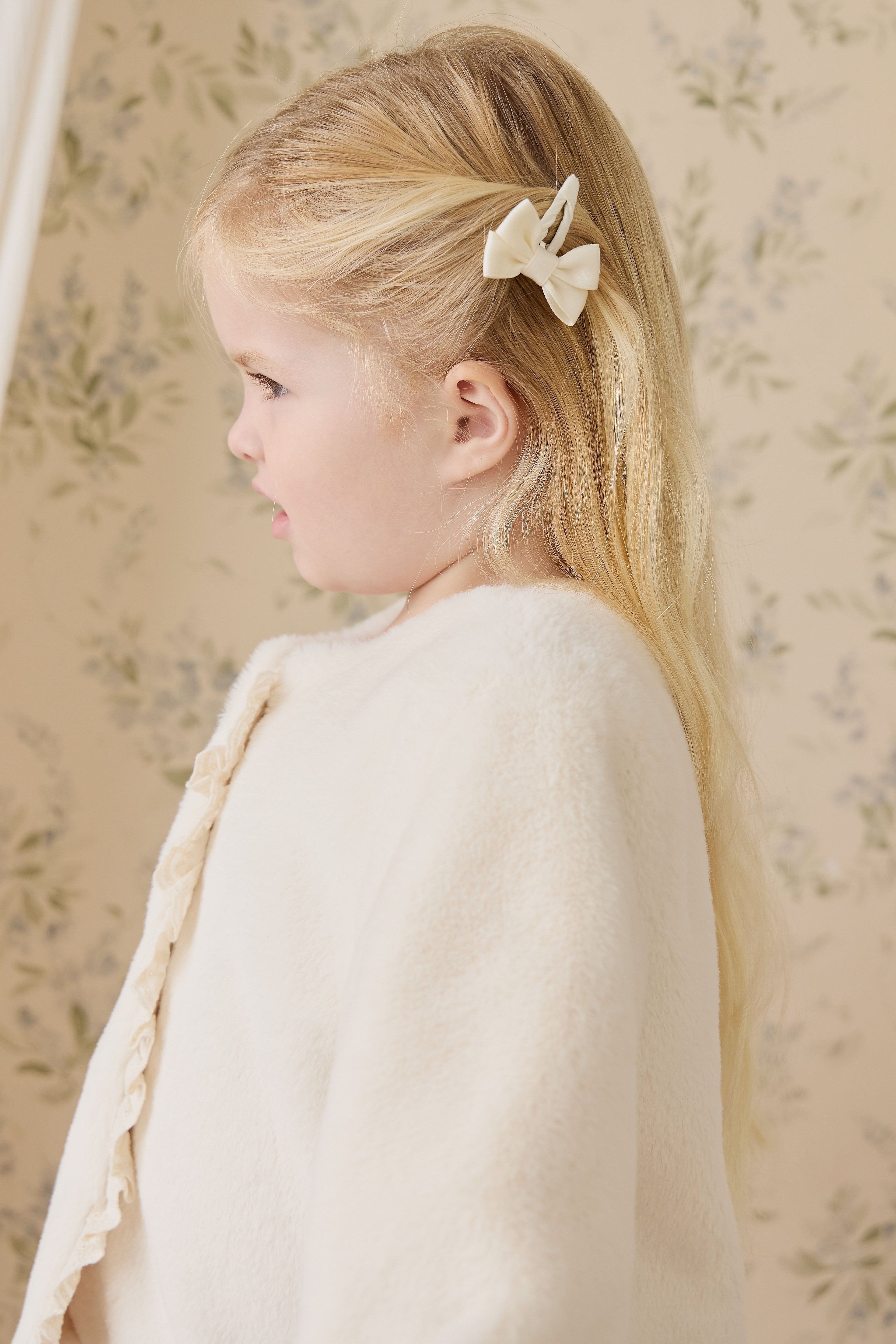Blouson zippé en polyester doux crème vanille pour fille, vêtement d'extérieur chaud