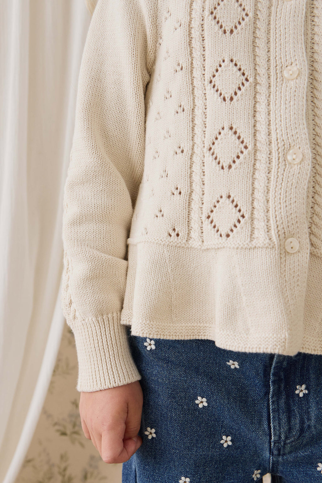 Gilet péplum en maille boutonnée en coton à manches longues pour fille Vanilla Diamond