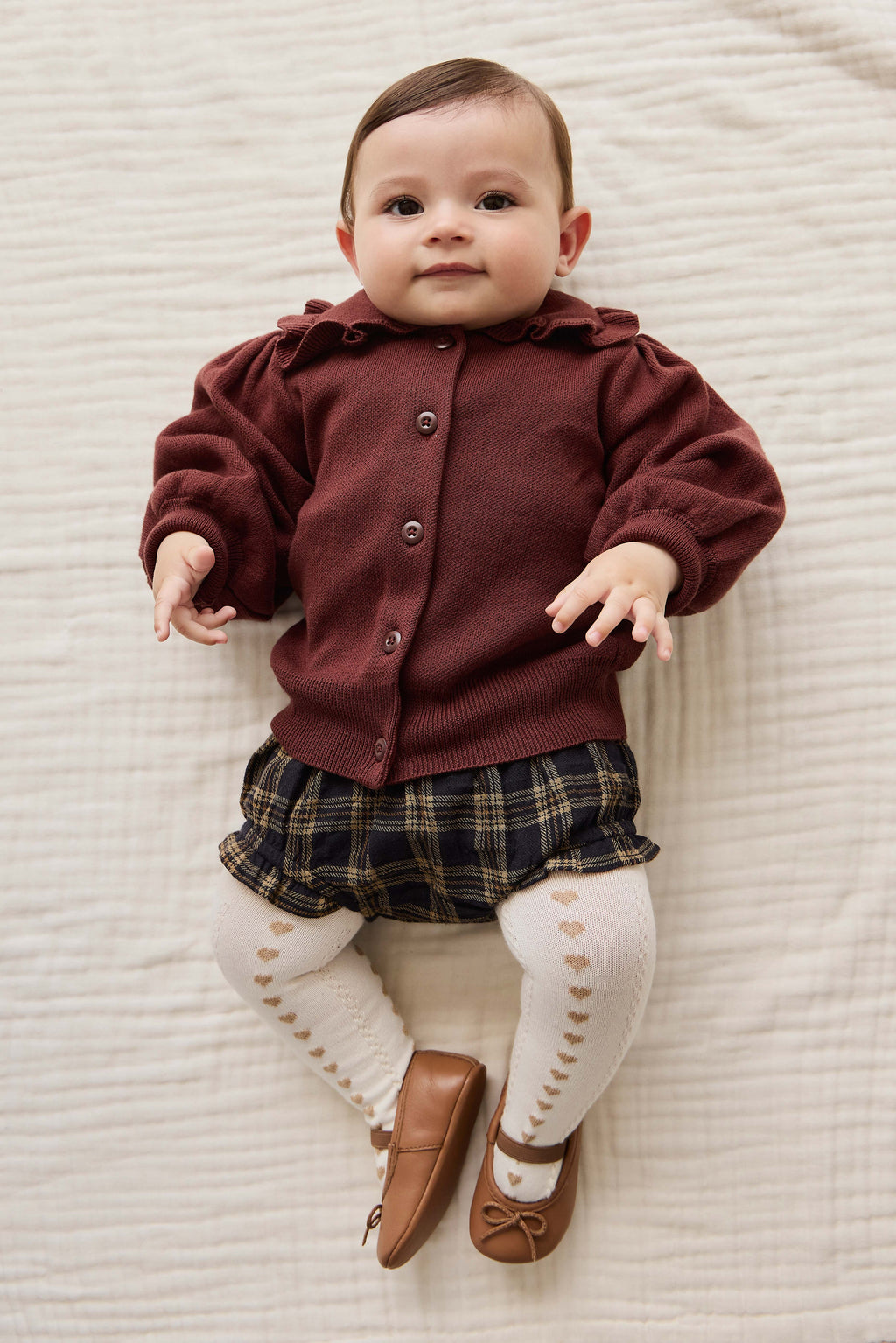 Gilet Boutonné en Tricot Marron Chocolat avec Col à Volants pour Fille