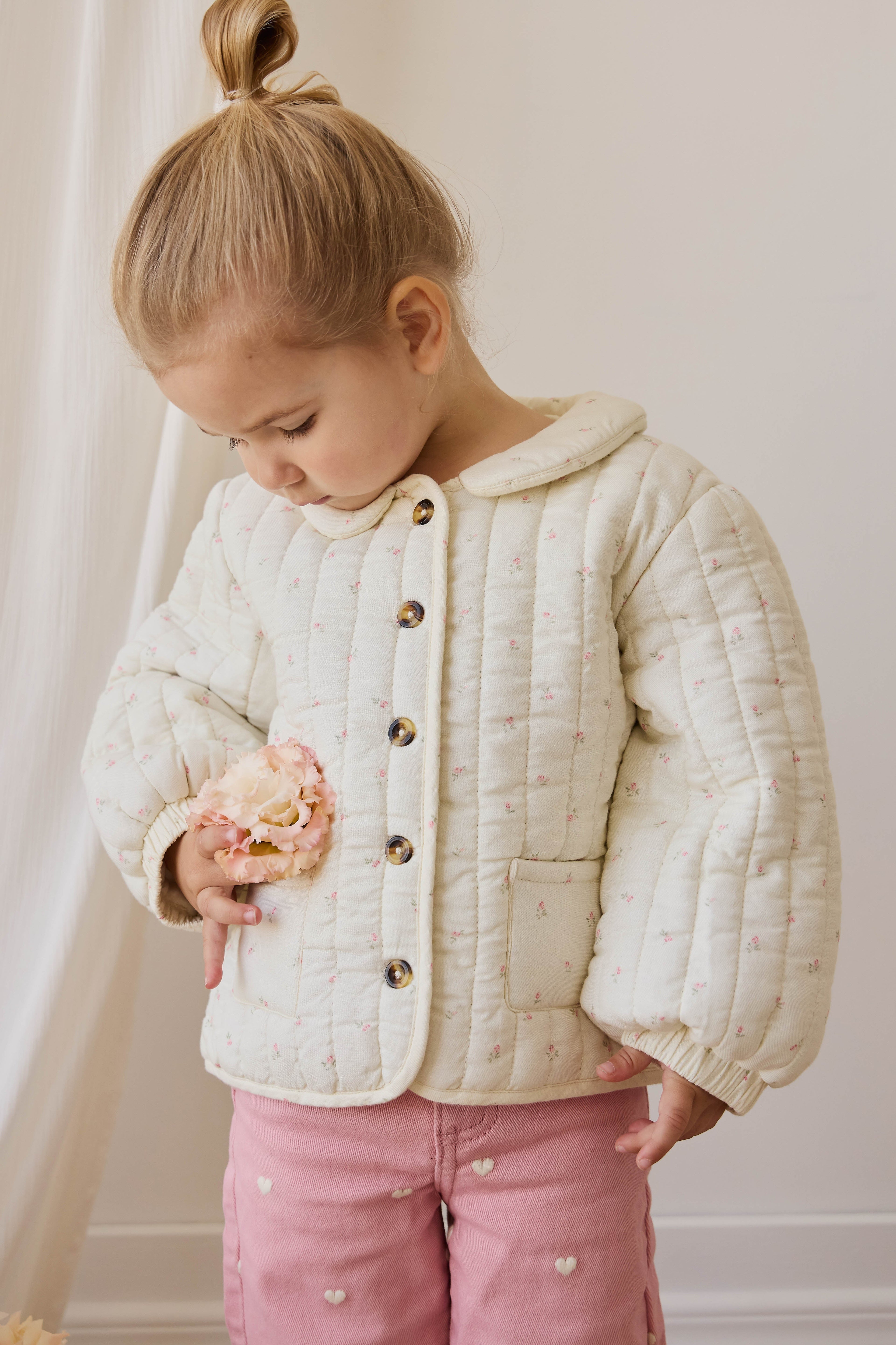 Pantalon rose à imprimé cœurs pour fille en coton à coupe droite
