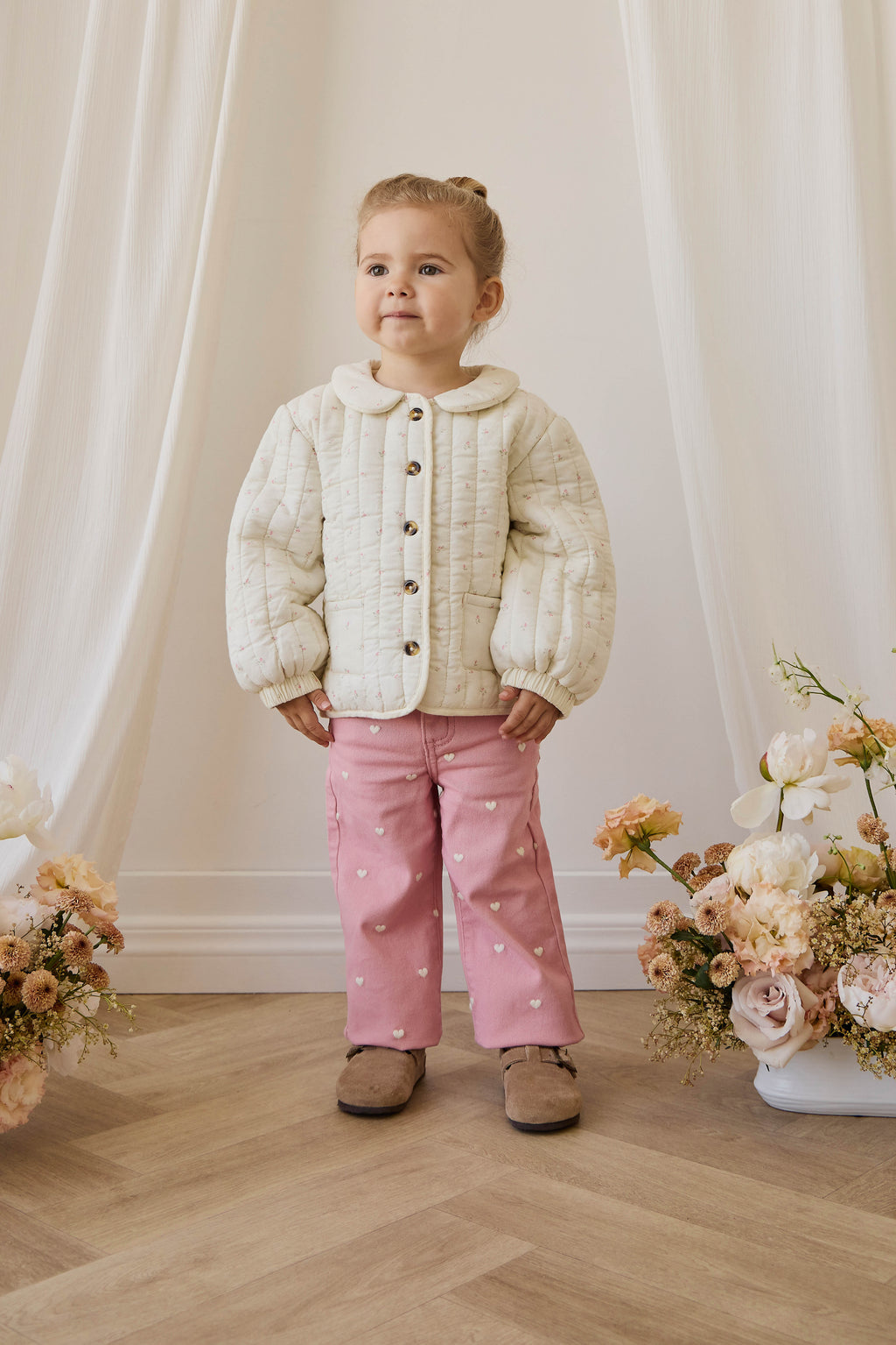 Pantalon rose à imprimé cœurs pour fille en coton à coupe droite