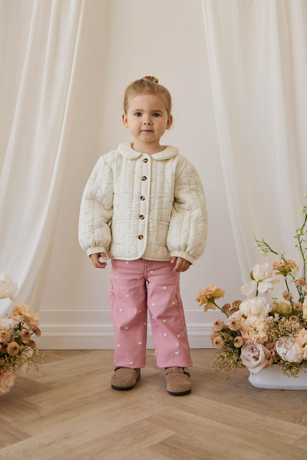 Pantalon rose à imprimé cœurs pour fille en coton à coupe droite