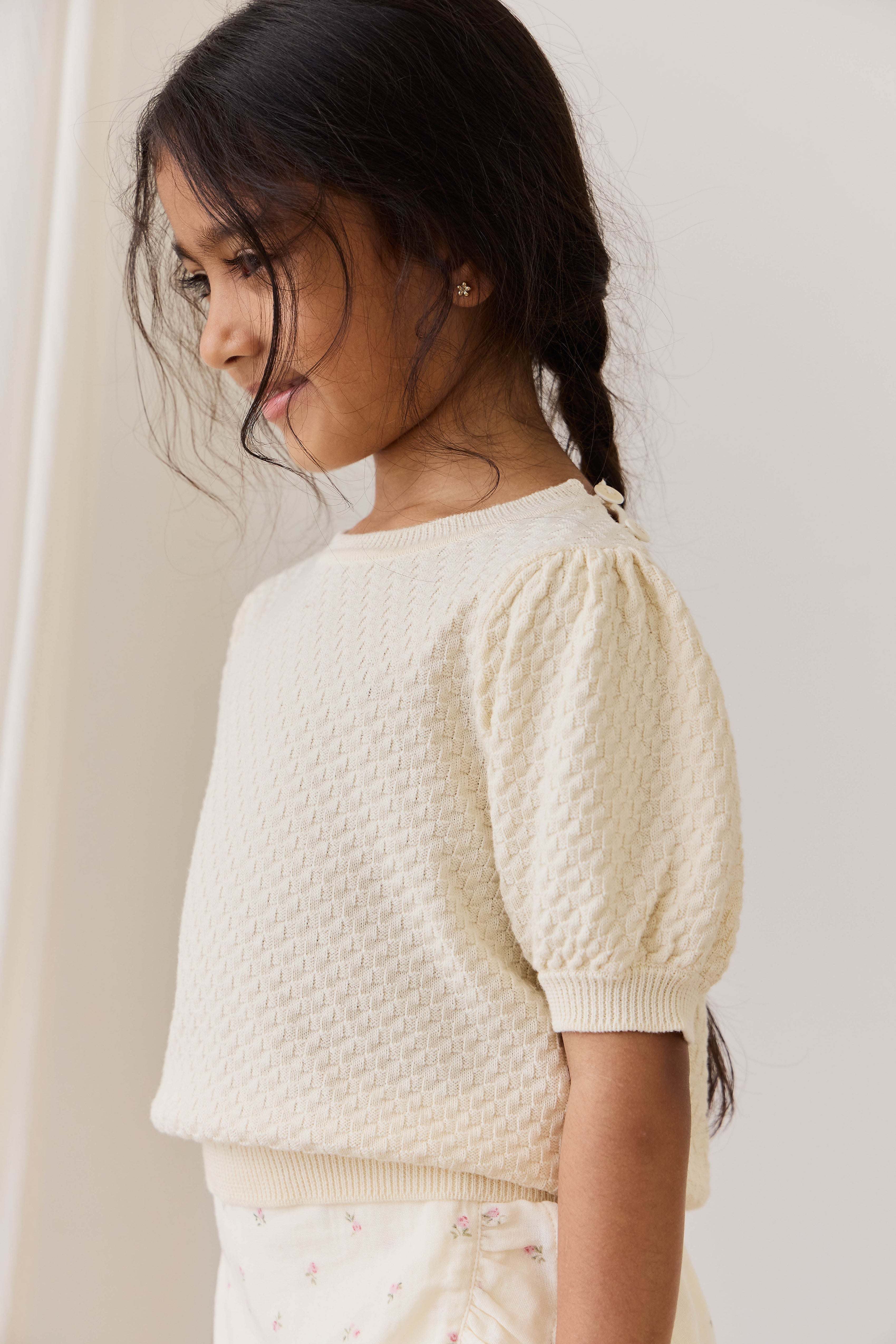 Haut en coton texturé vanille à manches bouffantes pour fille