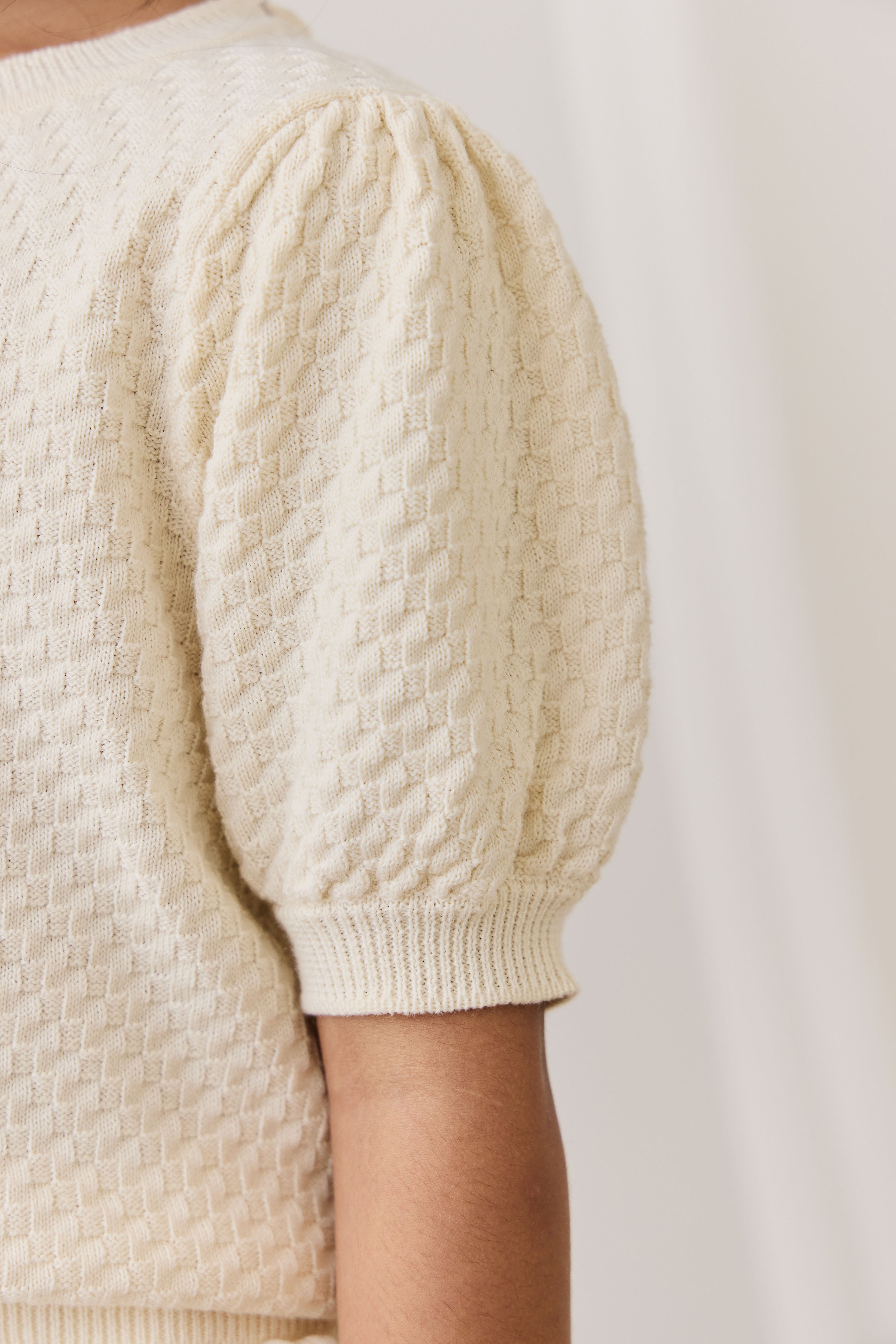 Haut en coton texturé vanille à manches bouffantes pour fille