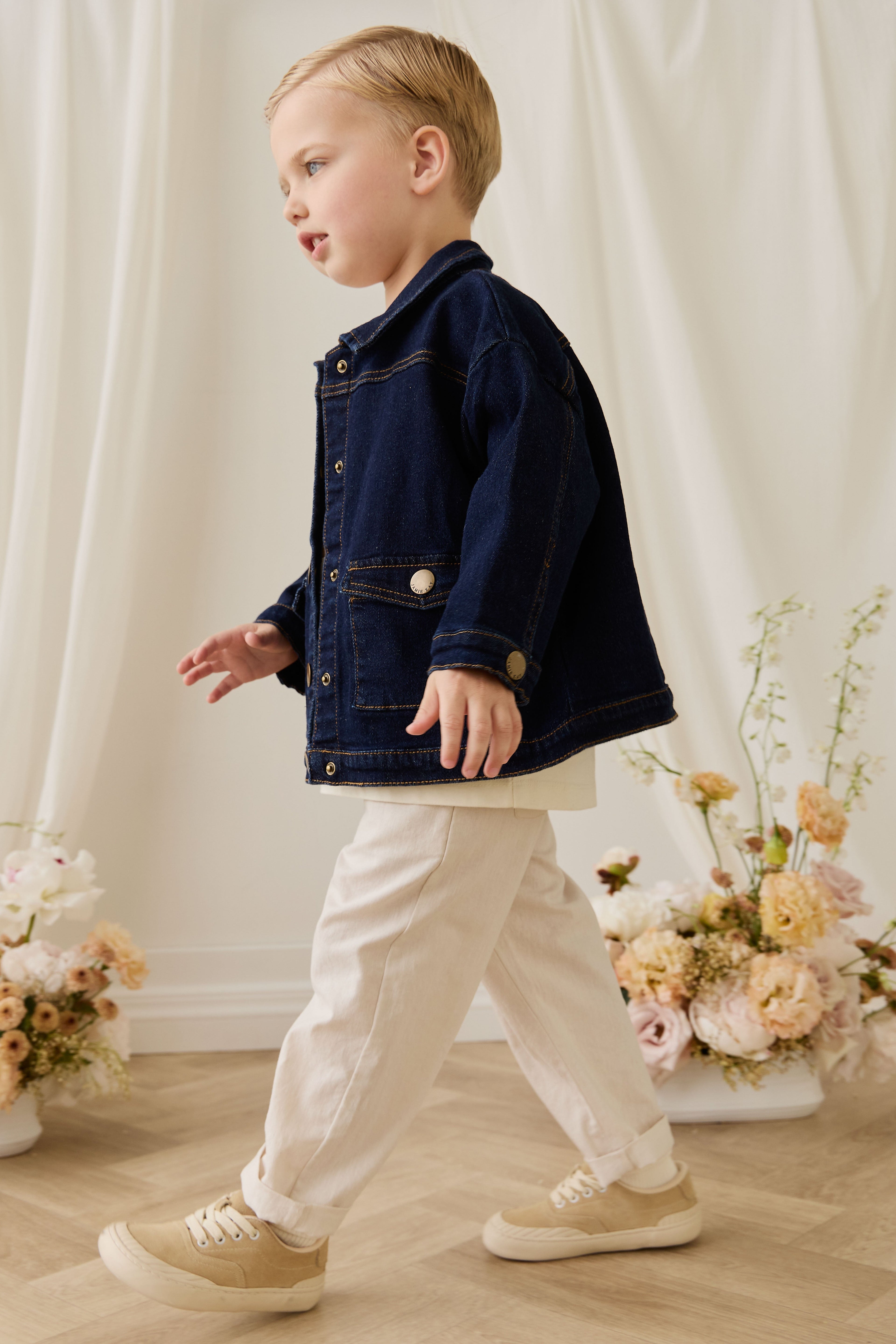 Veste Boutonnée En Jean Indigo Foncé Pour Enfants Avec Poches Plaquées