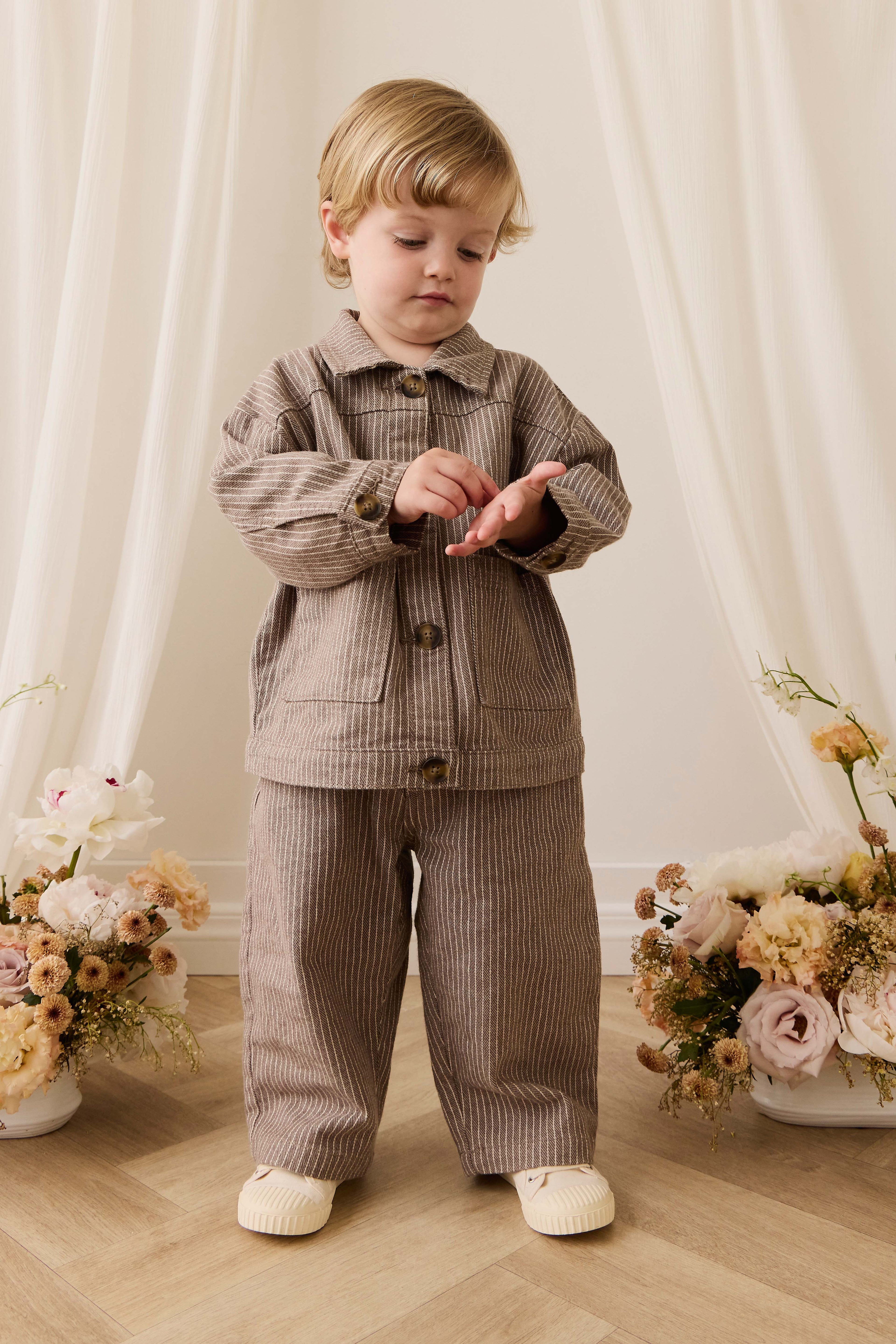 Veste boutonnée en coton à rayures pour garçons, poches plaquées, couleur brun manioc
