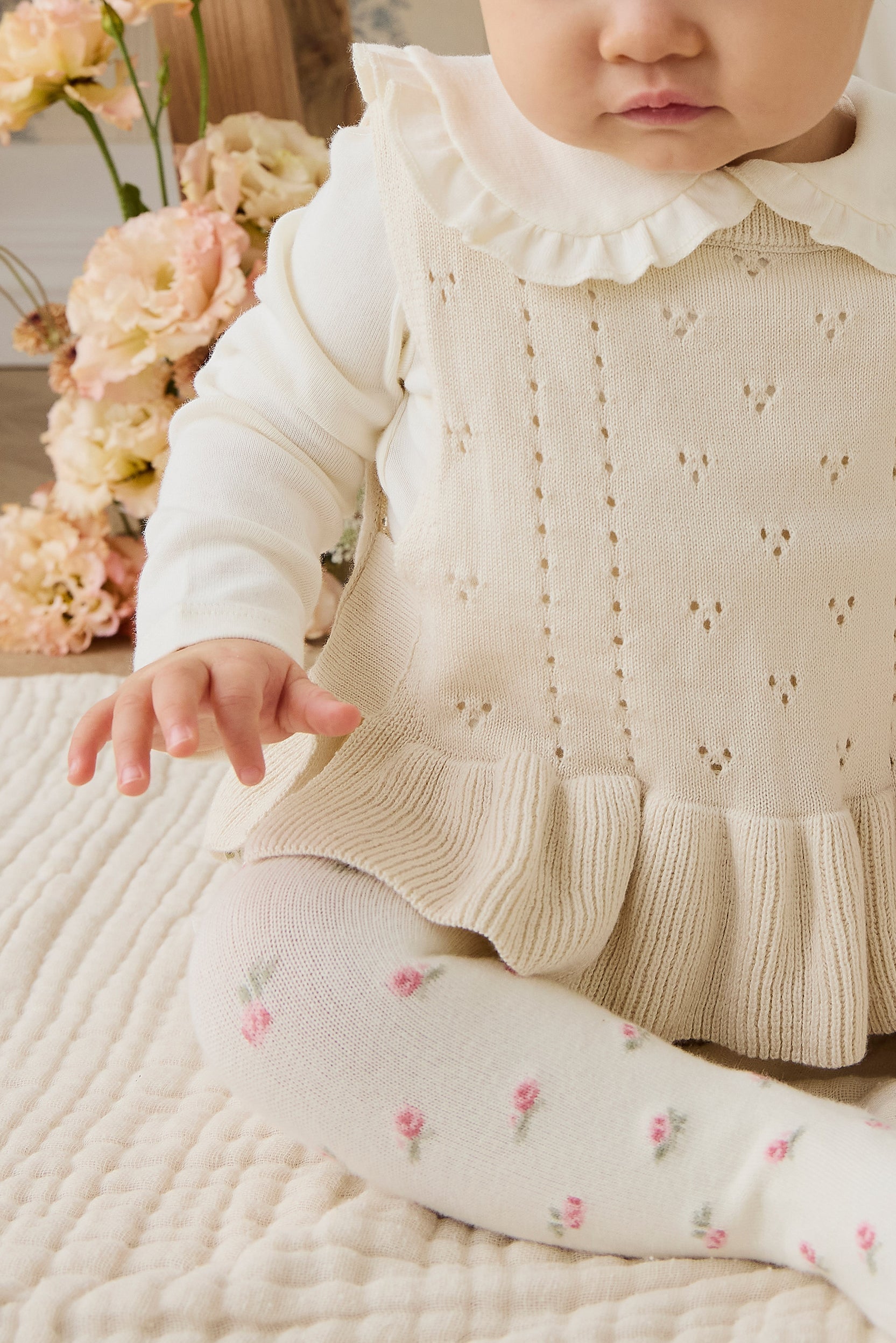 Haut sans manches en tricot texturé pour filles, en coton doux, col festonné, coloris vanille