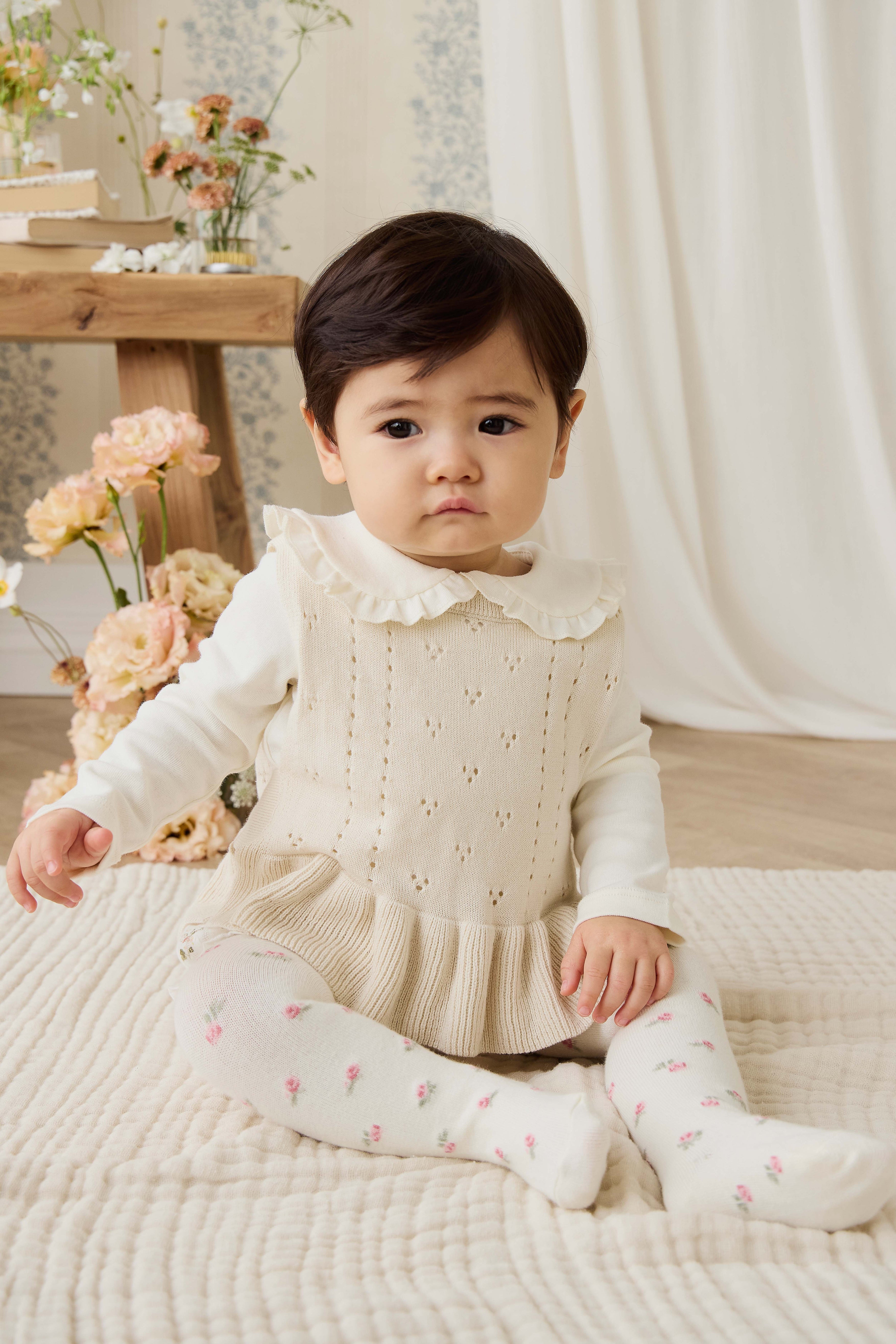 Haut sans manches en tricot texturé pour filles, en coton doux, col festonné, coloris vanille