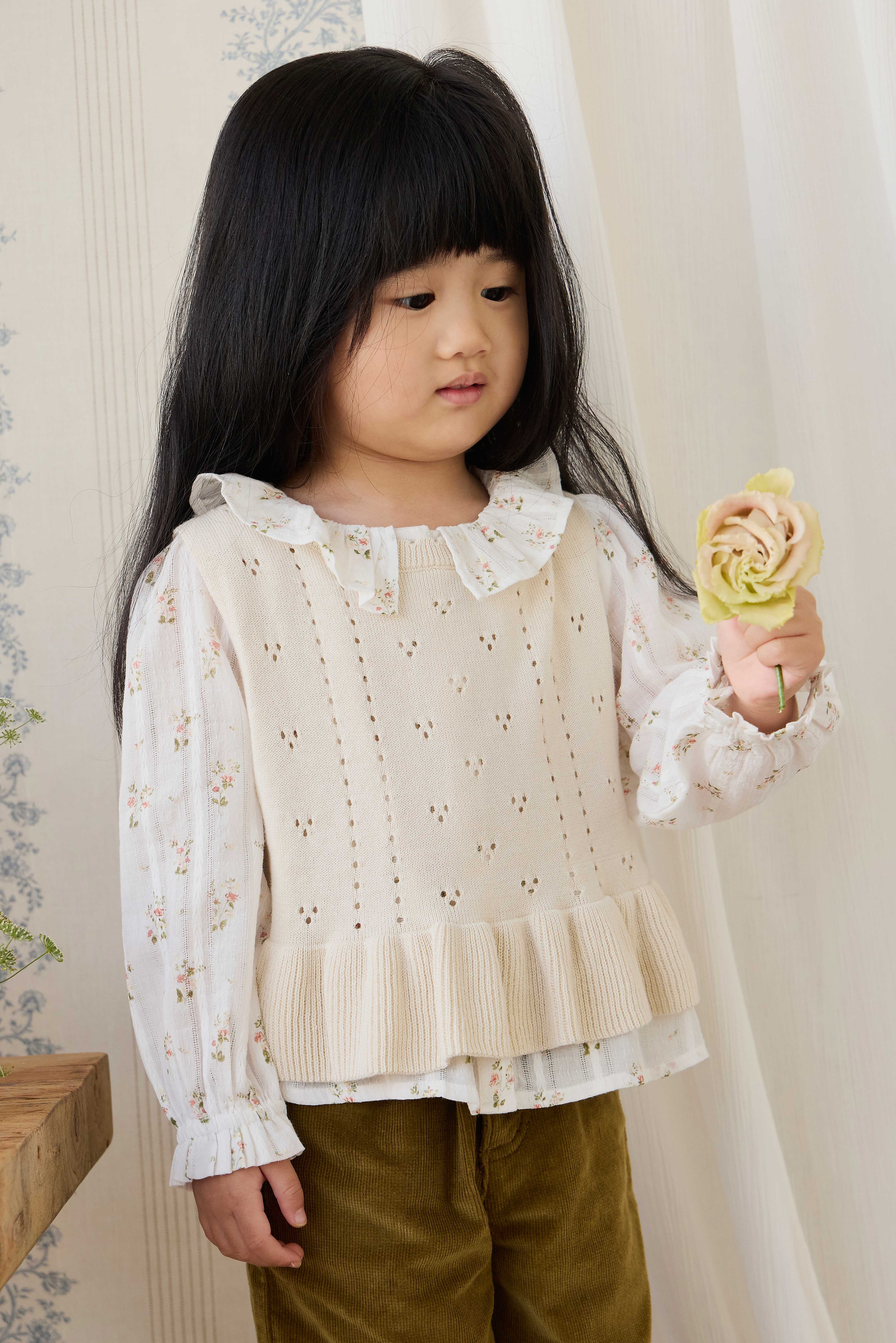Haut sans manches en tricot texturé pour filles, en coton doux, col festonné, coloris vanille