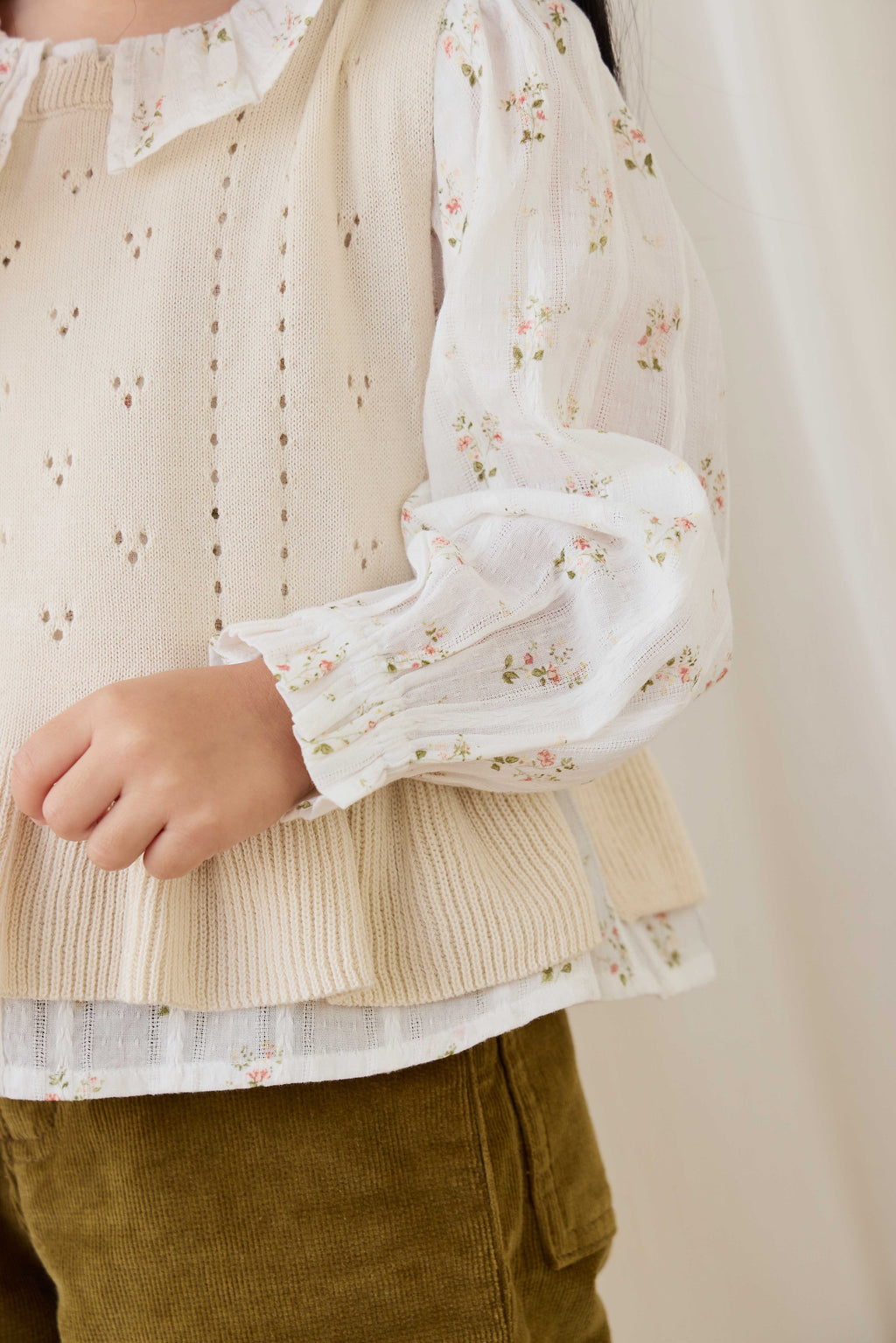 Haut sans manches en tricot texturé pour filles, en coton doux, col festonné, coloris vanille