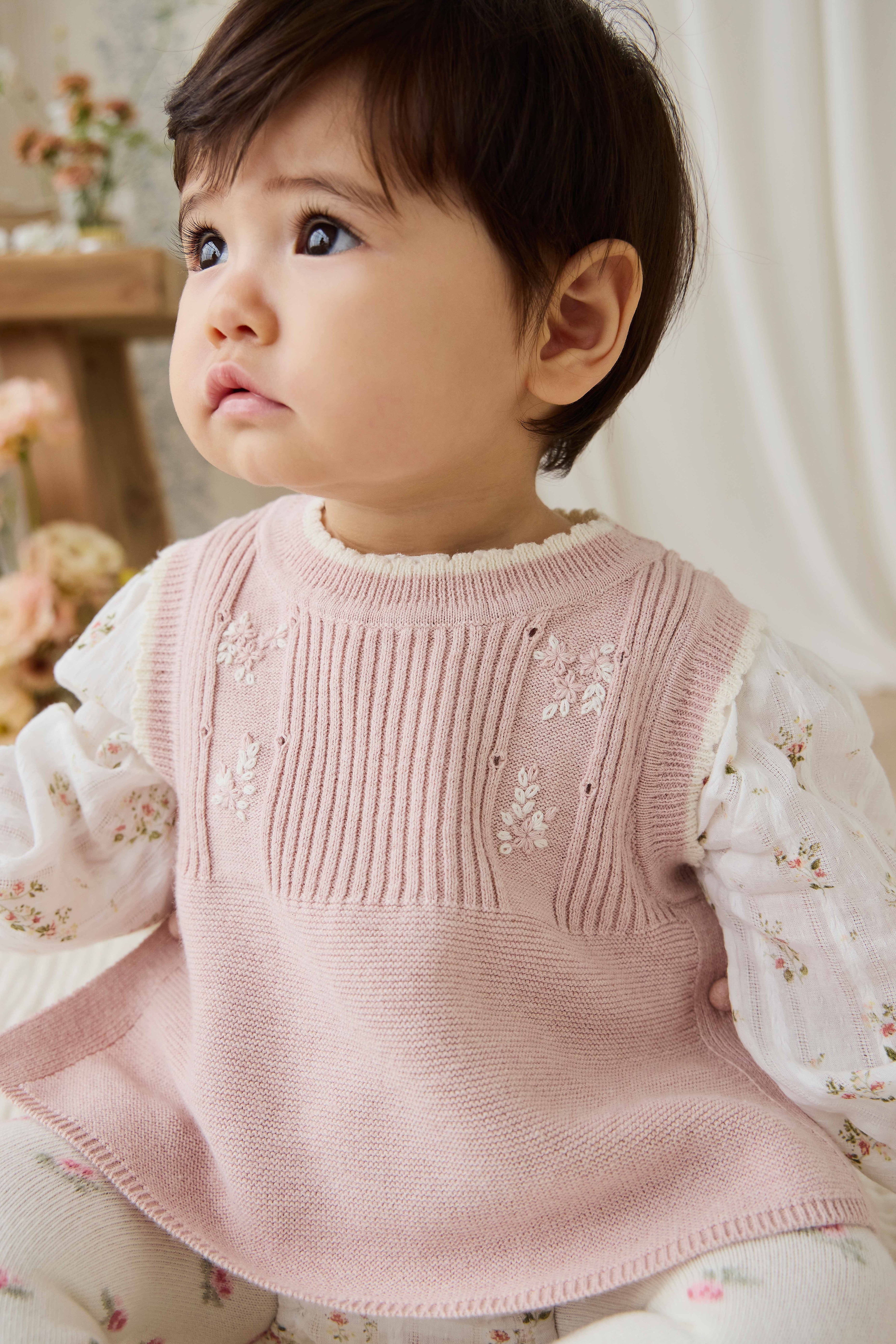 Haut en maille côtelée de coton sans manches pour fille, avec broderies florales, rose blush