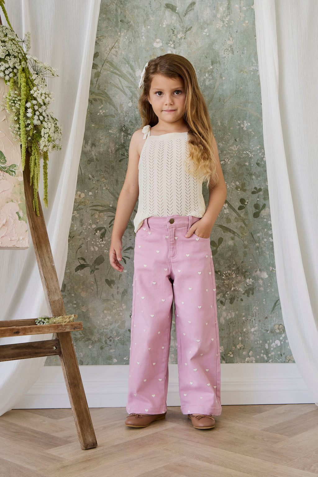 Pantalon en jersey de coton extensible imprimé cœurs rose orchidée pour fille avec taille élastique