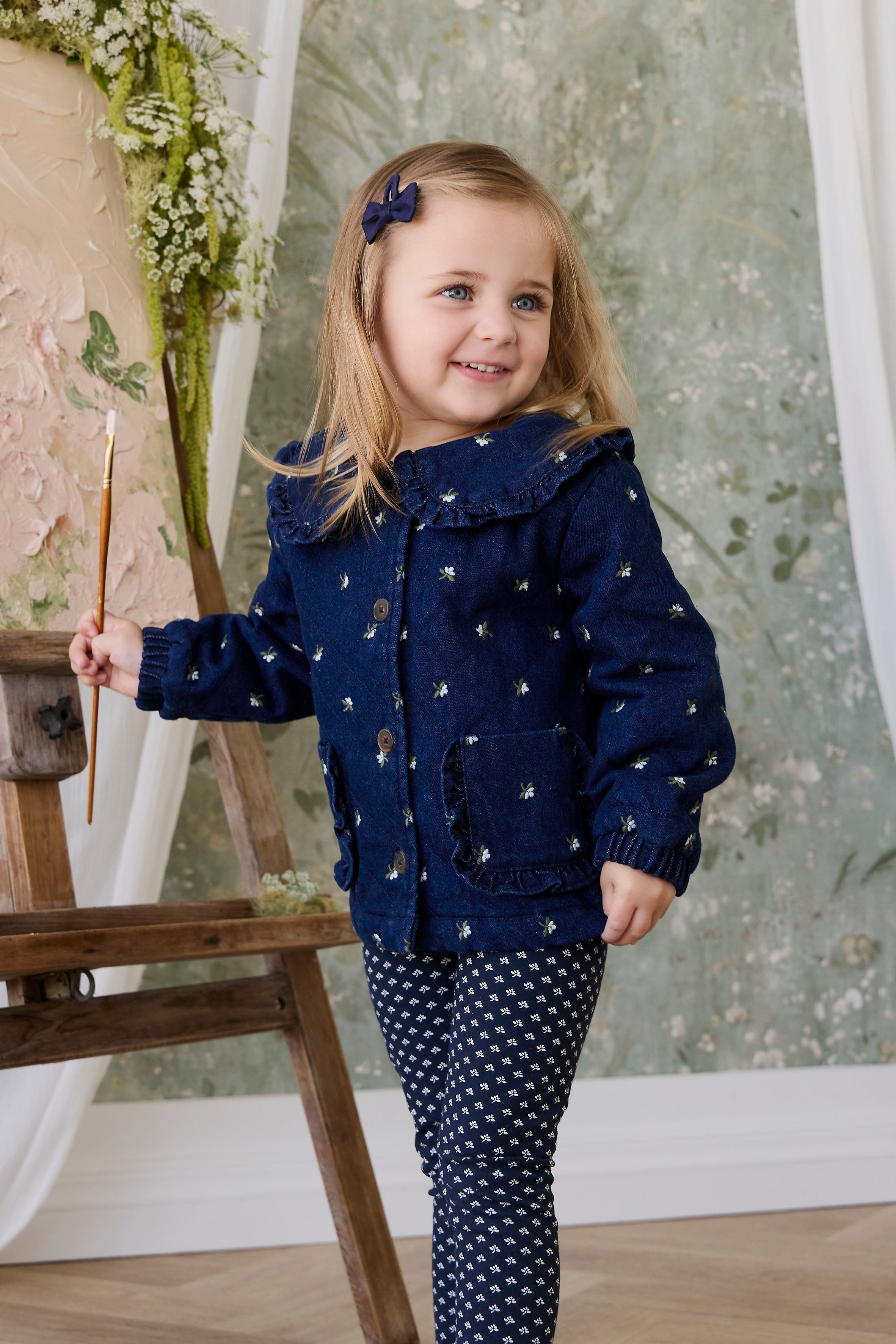 Doudoune matelassée à volants imprimé floral pour fille en coton bleu indigo