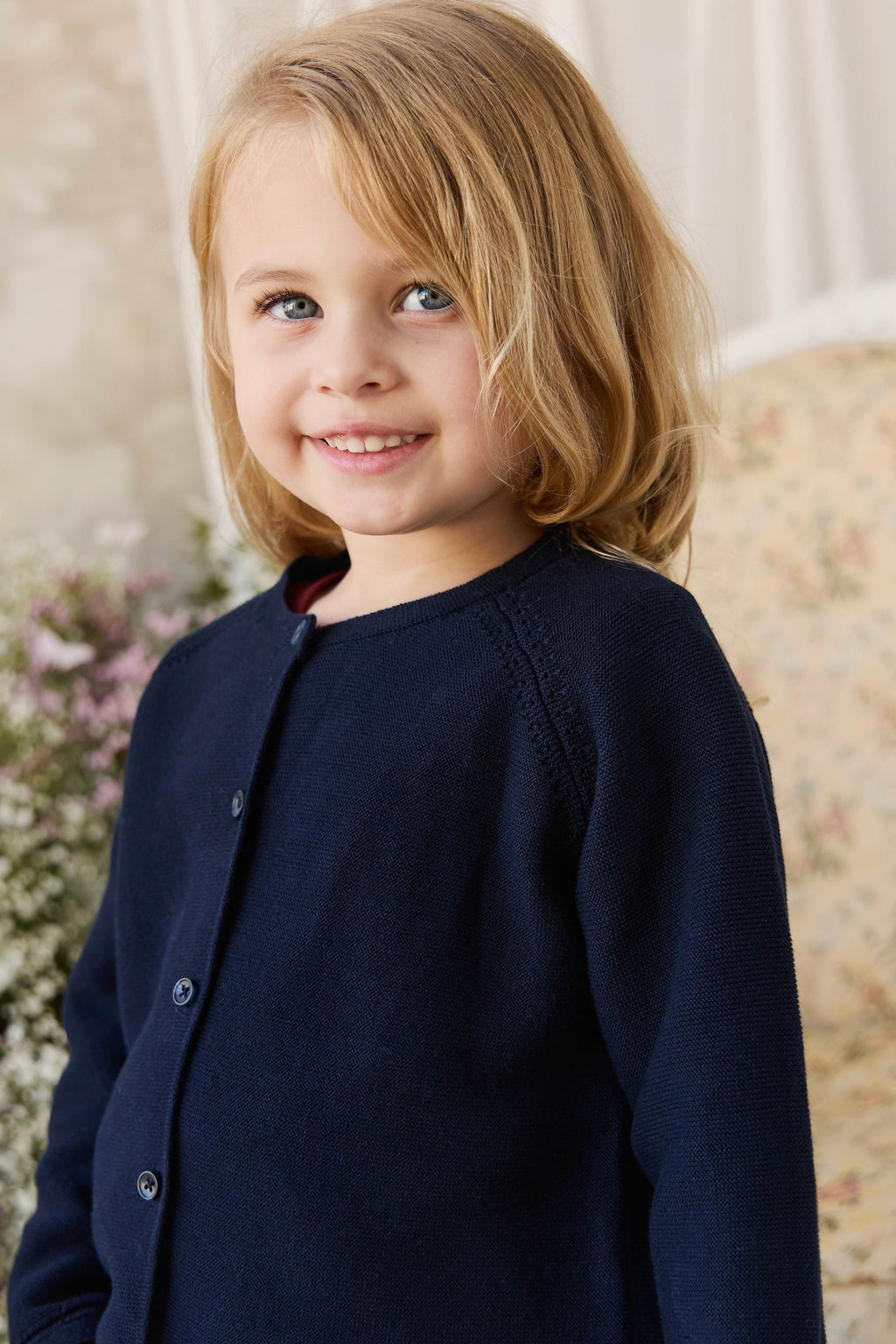Cardigan en maille boutonnée en coton biologique bleu marine pour fille