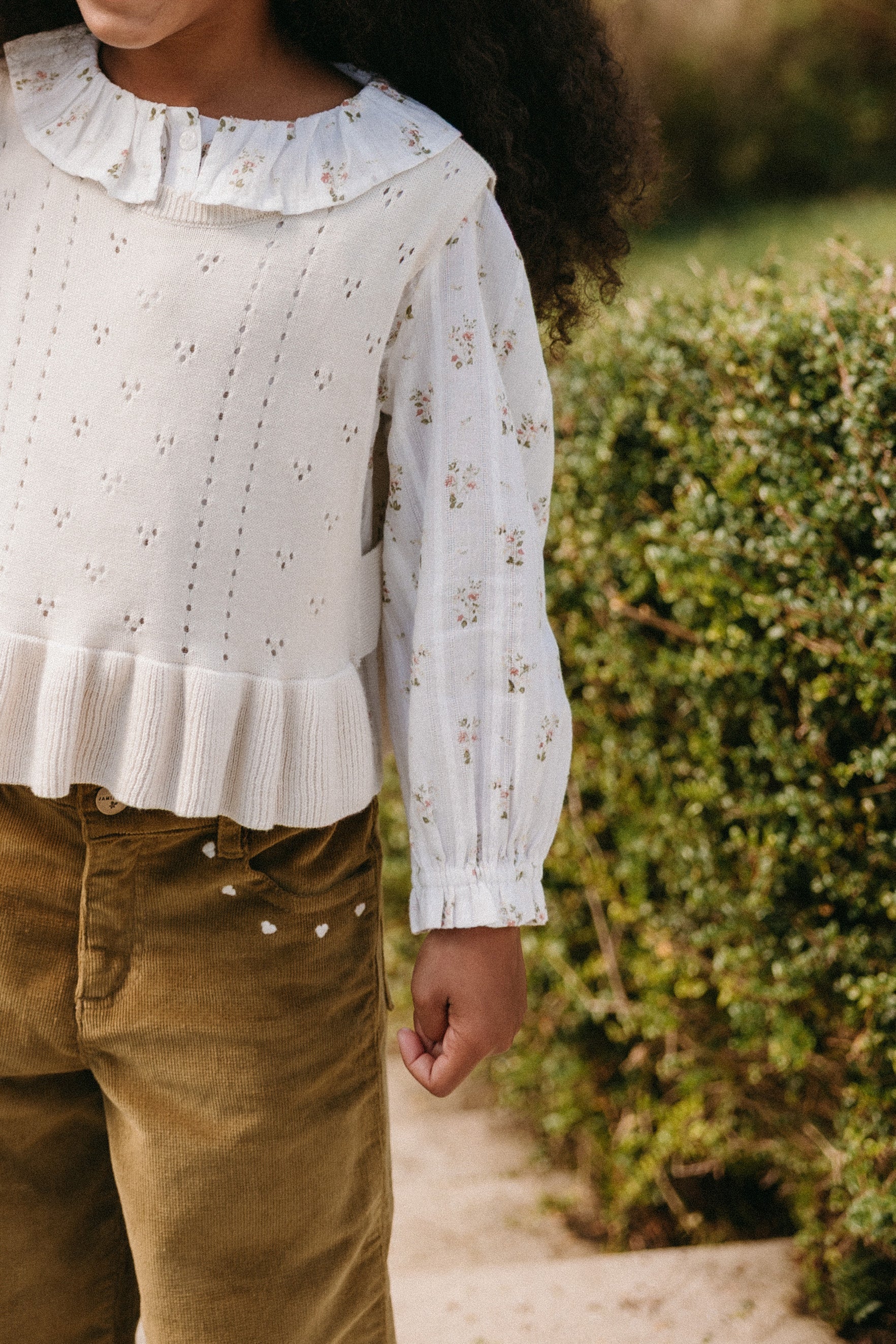 Haut sans manches en tricot texturé pour filles, en coton doux, col festonné, coloris vanille